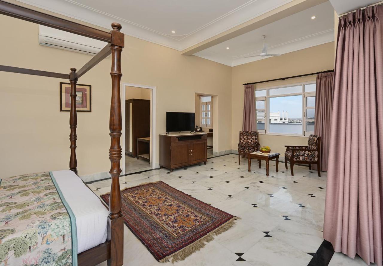 Boheda Manor - Luxury Retreat Hotell Udaipur Exteriör bild