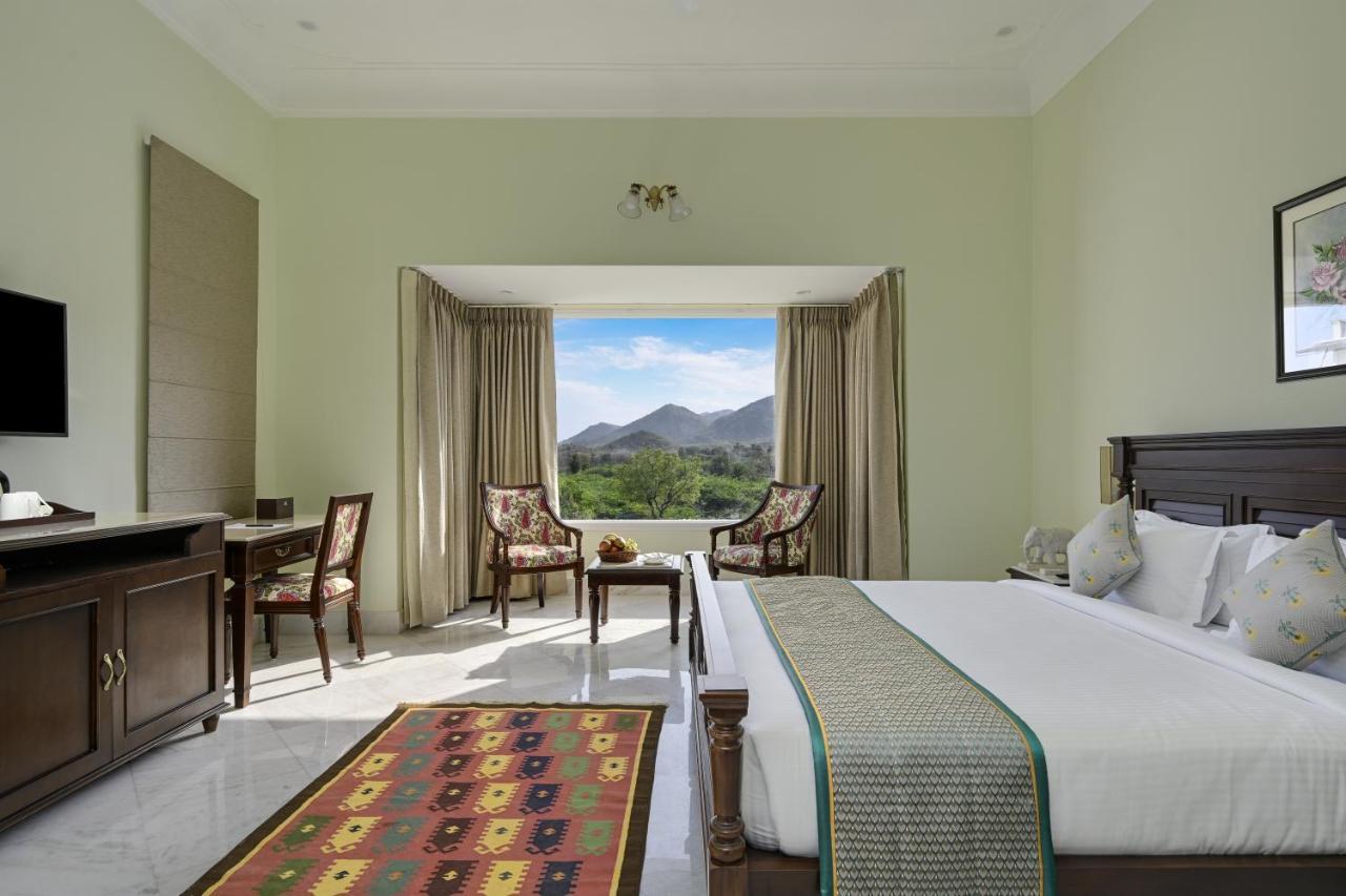 Boheda Manor - Luxury Retreat Hotell Udaipur Exteriör bild