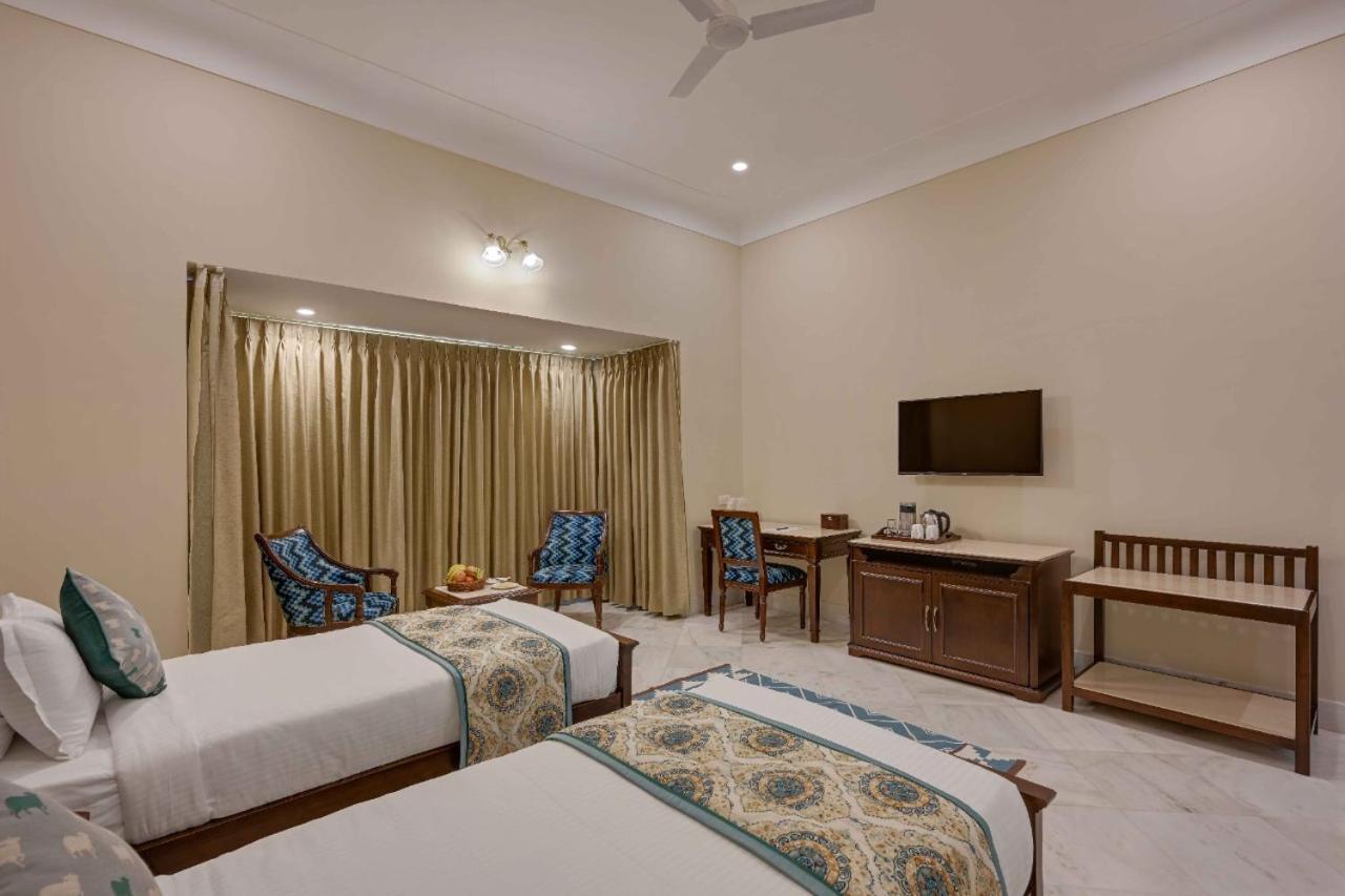 Boheda Manor - Luxury Retreat Hotell Udaipur Exteriör bild