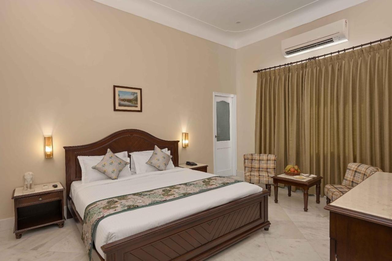 Boheda Manor - Luxury Retreat Hotell Udaipur Exteriör bild