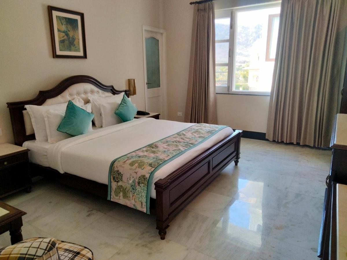 Boheda Manor - Luxury Retreat Hotell Udaipur Exteriör bild